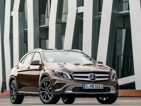 Mercedes-Benz ra mắt bản nâng cấp GLA 2016